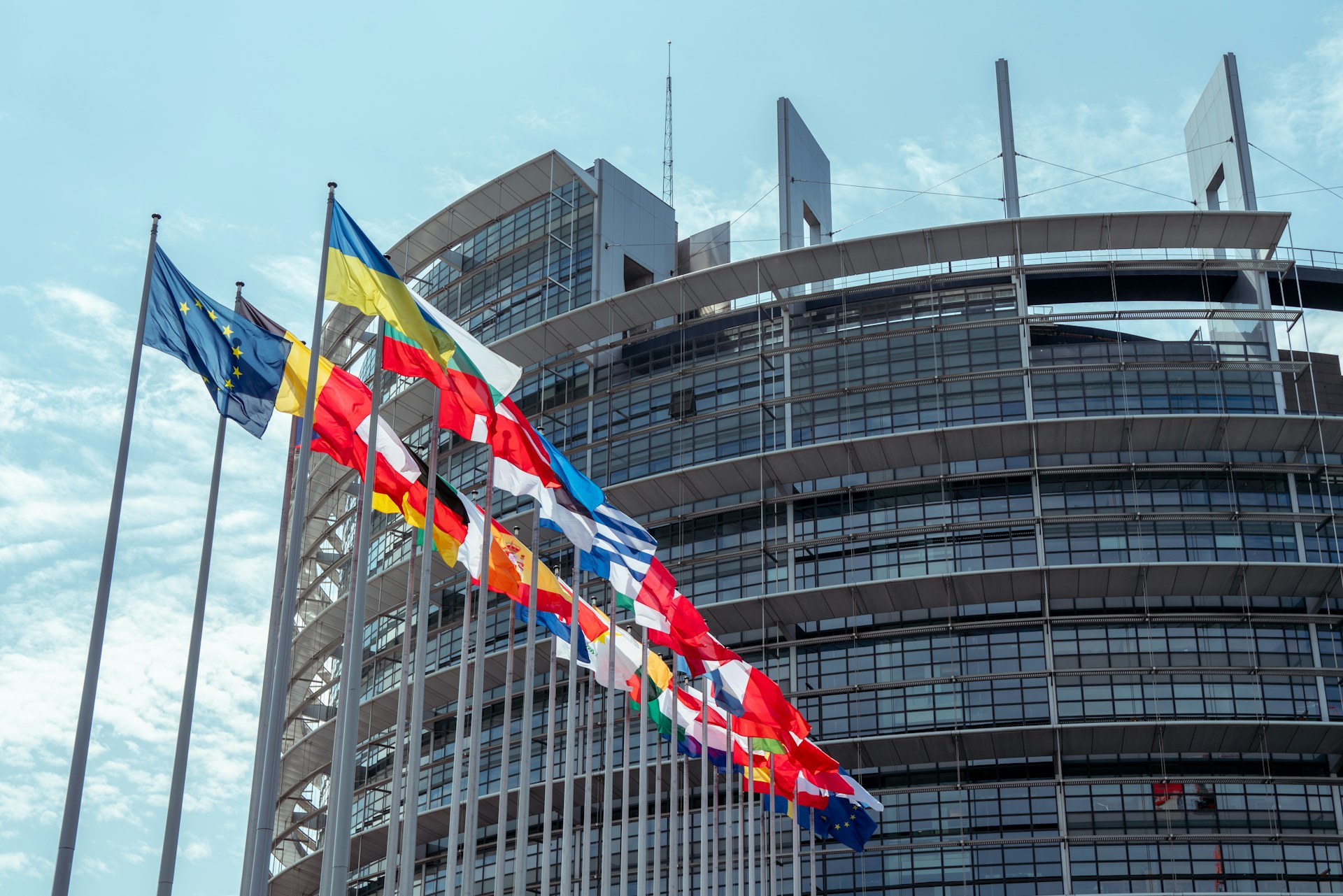 When the Winds Shift: Navigating Sustainability Amid EU Political and Regulatory Uncertainty